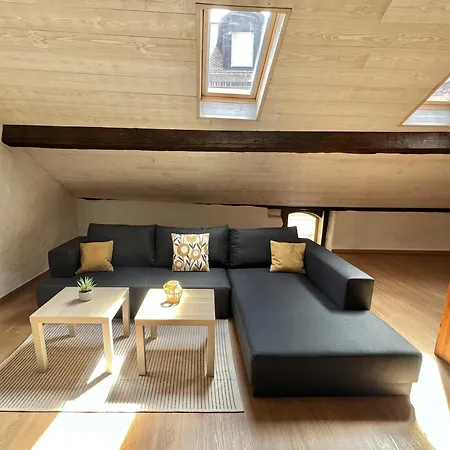 Vakantiehuis Welcoming House In With Large Terrace And Garden Pully